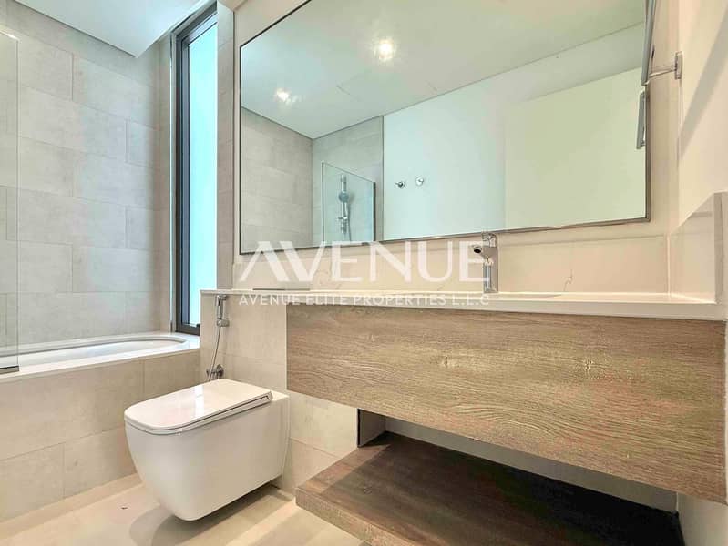 Single Row | Large Plot | Landscaped - Image 19