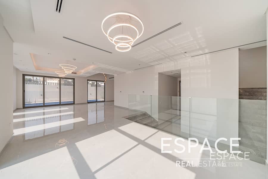 Hilltop | Private Pool | Landscaped