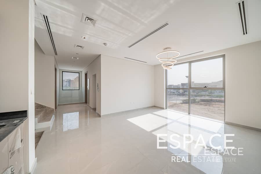 Hilltop | Private Pool | Landscaped - Image 9