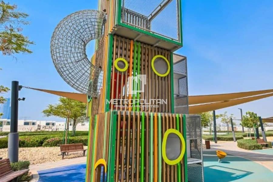 Stylish Apartment | Modern | Great Views - Image 11