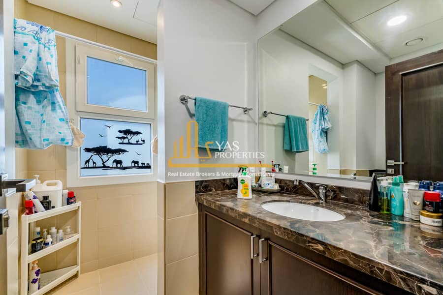 Exclusive | Vacant | Single Row - Image 6