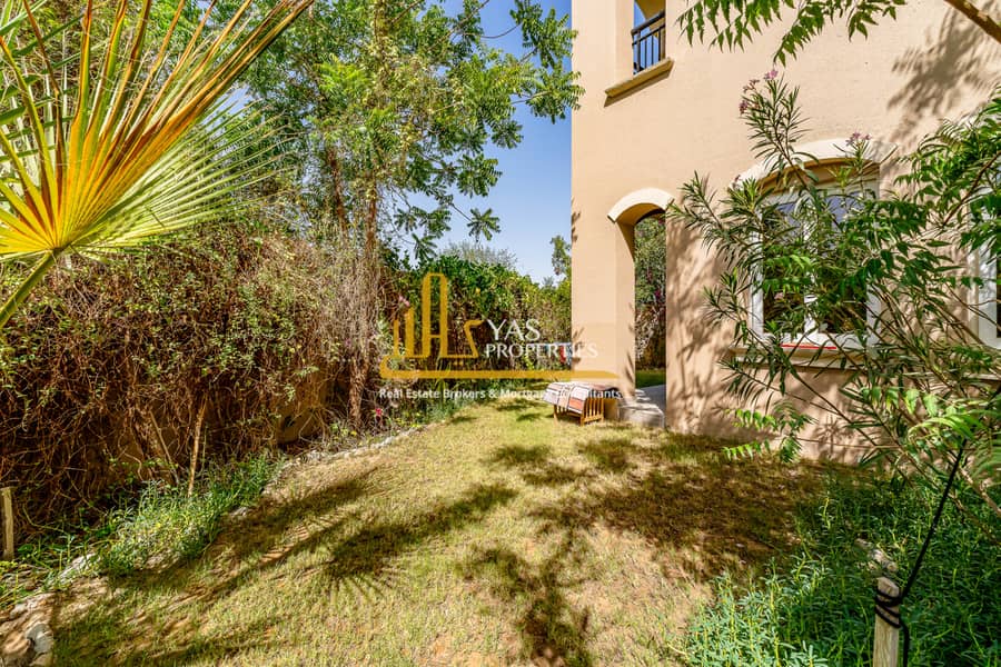 Exclusive | Vacant | Single Row