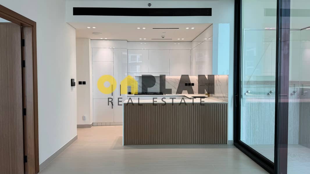 Middle Floor | 2 BR with Balcony | Smart Home