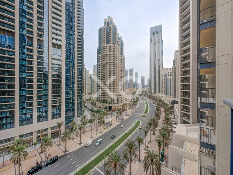 Exclusive | Beautifully Renovated | Vacant - Image 7