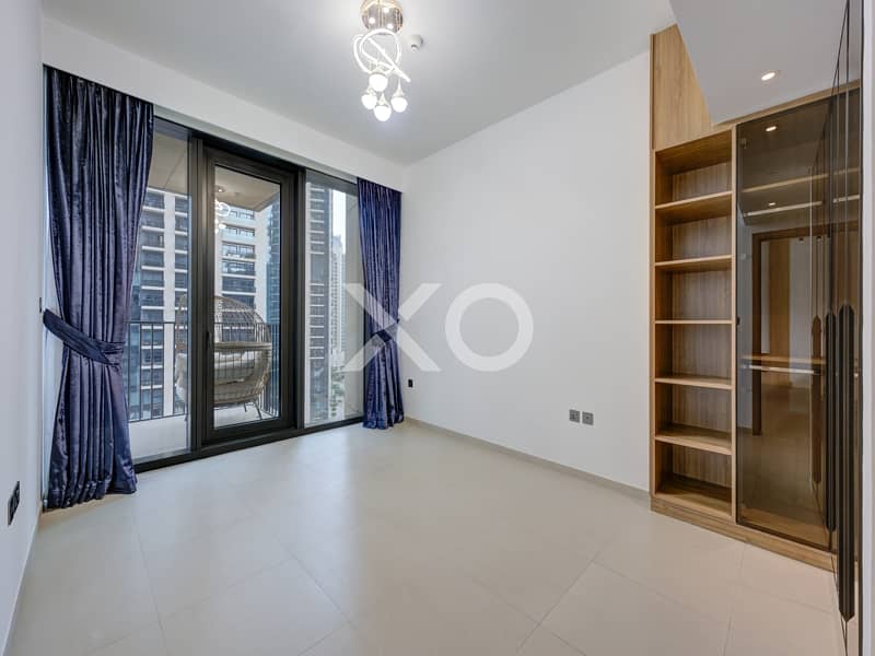 Exclusive | Beautifully Renovated | Vacant - Image 12