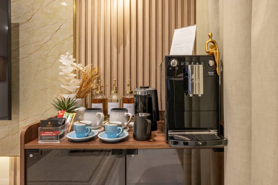 Modern 1 BR with Pool and Canal view in Dubai Marina - Image 12