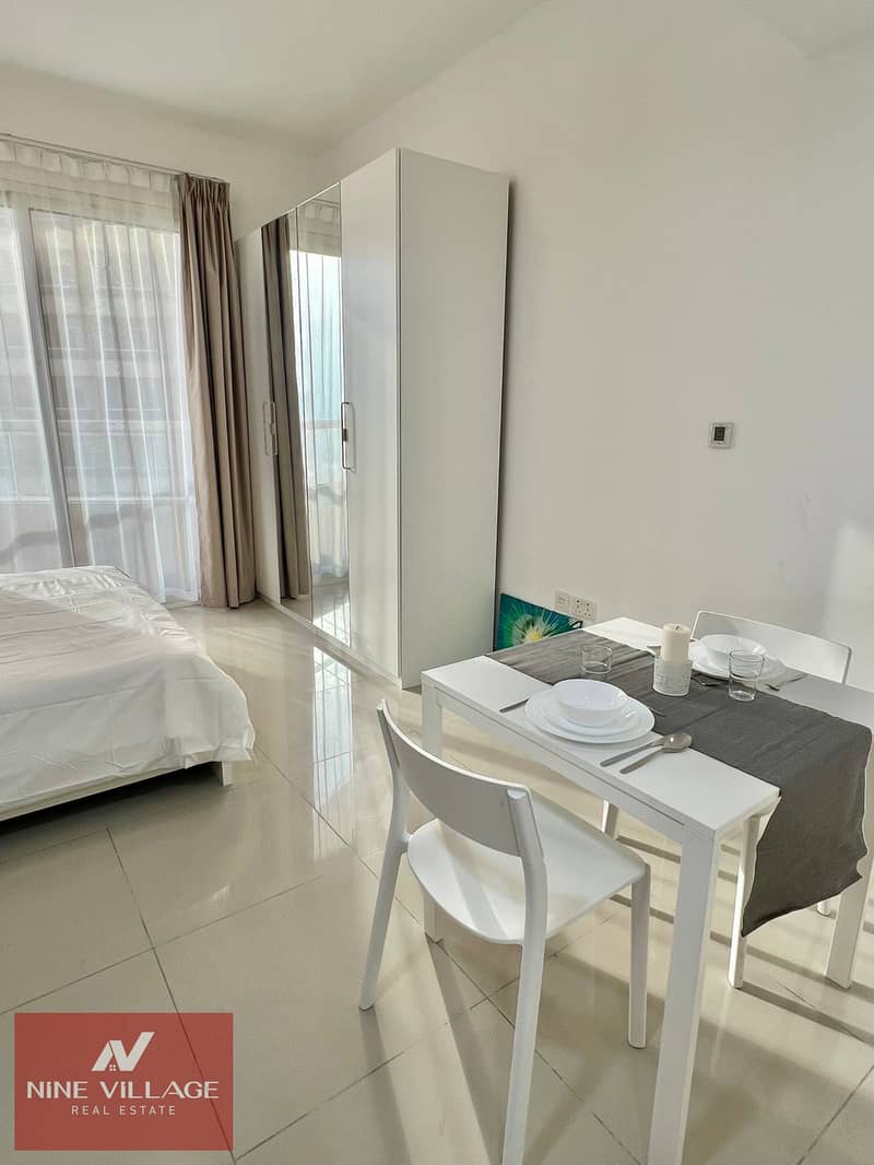 Vacant Now | Fully Furnished | Bright & Clean | Prime Community | For Rent