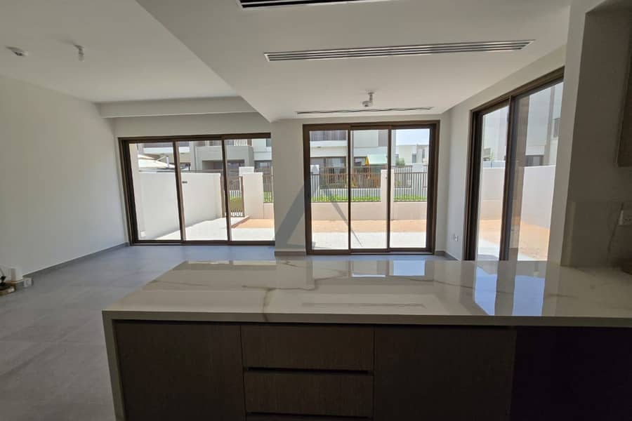 Spacious 4BR Townhouse | Maid’s Room | Ready to Move