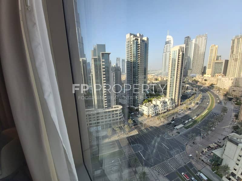 Luxurious 2 BrApartment | High Floor study Room - Image 12