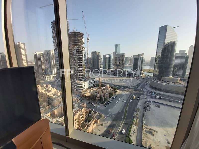 Luxurious 2 BrApartment | High Floor study Room - Image 19