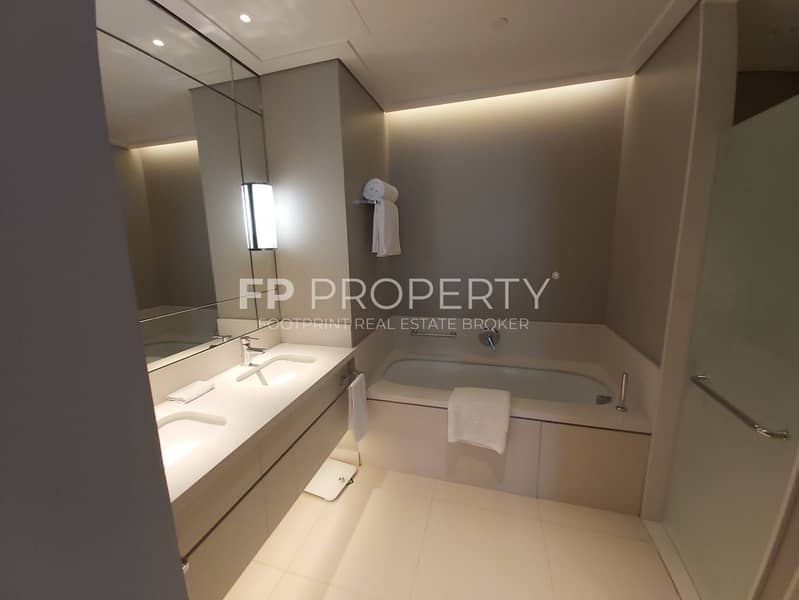 Luxurious 2 BrApartment | High Floor study Room - Image 23