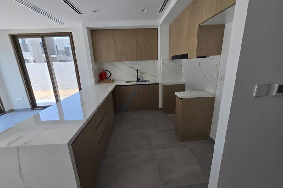 Spacious 4BR Townhouse | Maid’s Room | Ready to Move