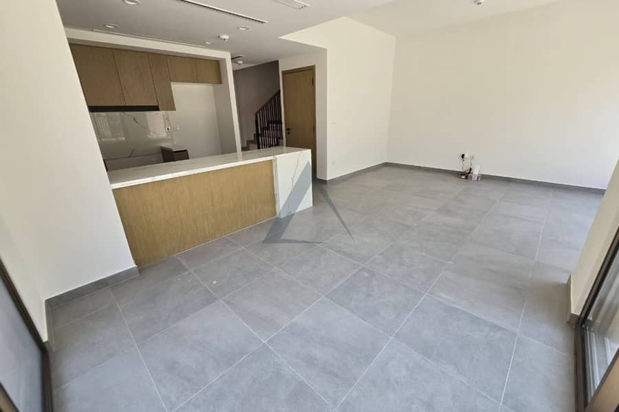 Spacious 4BR Townhouse | Maid’s Room | Ready to Move - Image 6