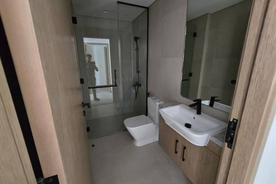 Spacious 4BR Townhouse | Maid’s Room | Ready to Move - Image 15