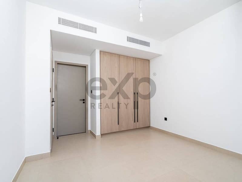 New And Exclusive| Single Row - Image 14