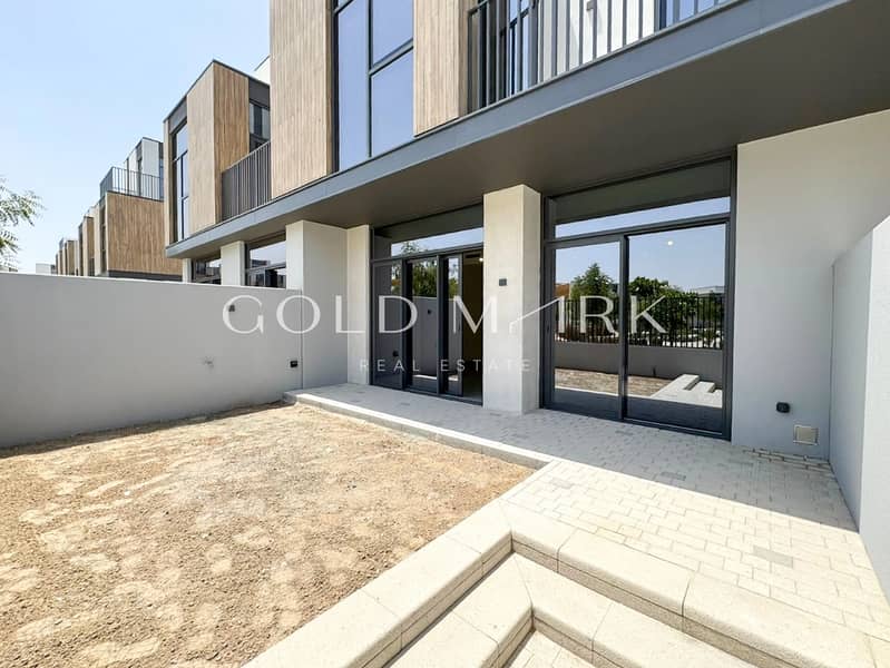 Best Price Alert | On the Main Park | Brand New