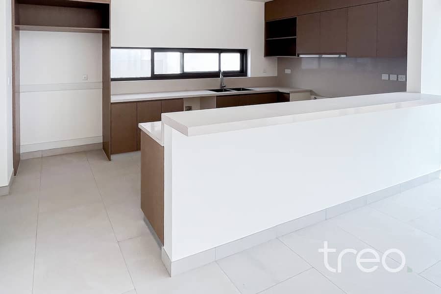 Standalone | Park Plot | Elevated