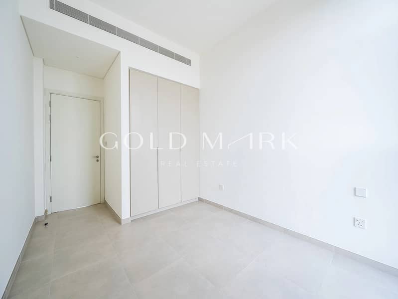 Best Price Alert | On the Main Park | Brand New