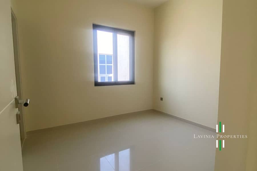 SINGLE ROW | SPACIOUS 3BHK+MAID CORNER VILLA - Image 8