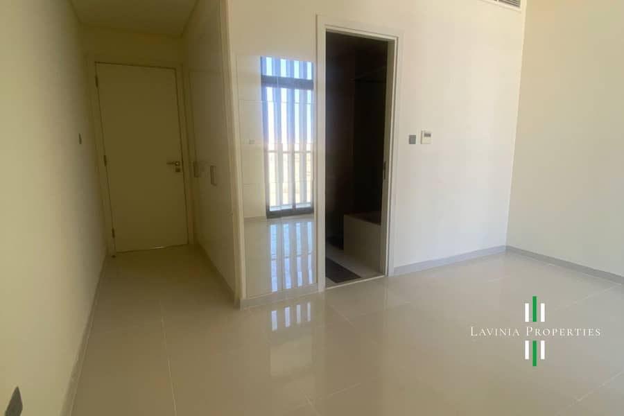 SINGLE ROW | SPACIOUS 3BHK+MAID CORNER VILLA - Image 13