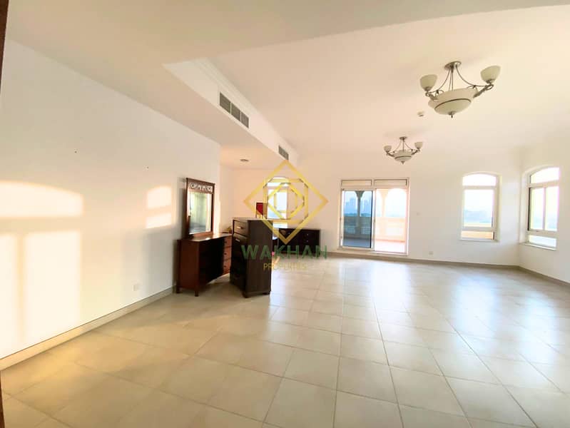 Community View/Pool | Vacant | Multiple Options