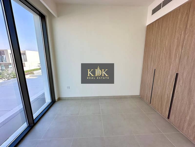 Brand New Villa | Prime Location | 1 Cheque - Image 7