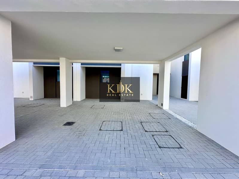 Brand New Villa | Prime Location | 1 Cheque - Image 8