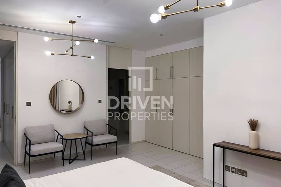 Furnished Large Layout | Zabeel View | Balcony