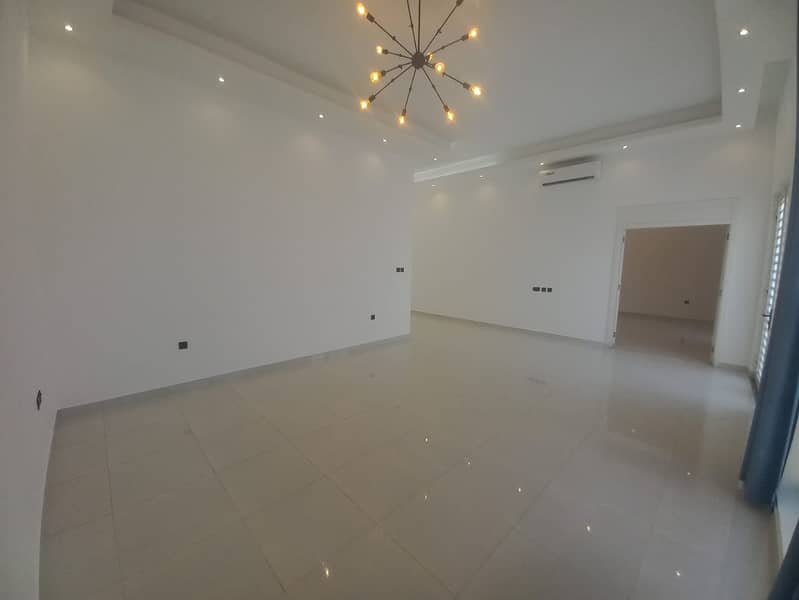 Spacious 5BR | Maids room | Garden