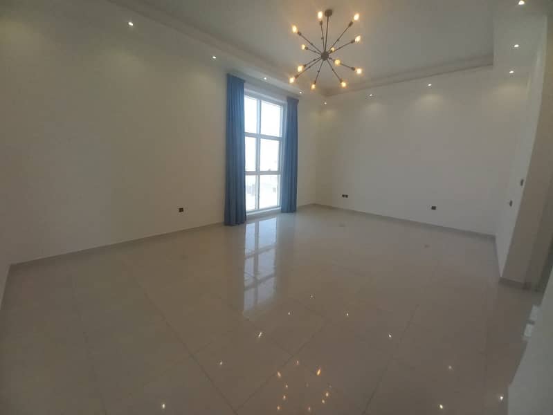 Spacious 5BR | Maids room | Garden - Image 6