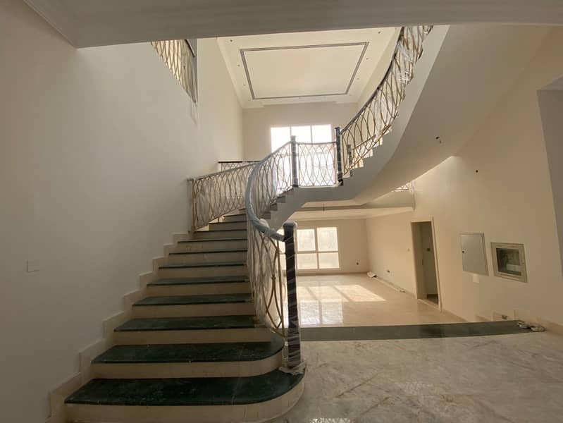 Brand New | Prime location | Spacious luxury - Image 7