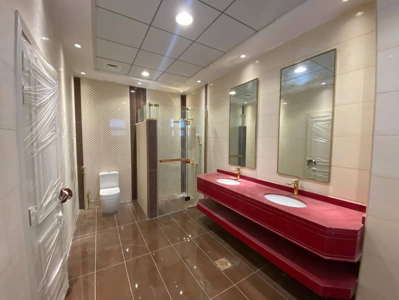 Brand New | Prime location | Spacious luxury - Image 11