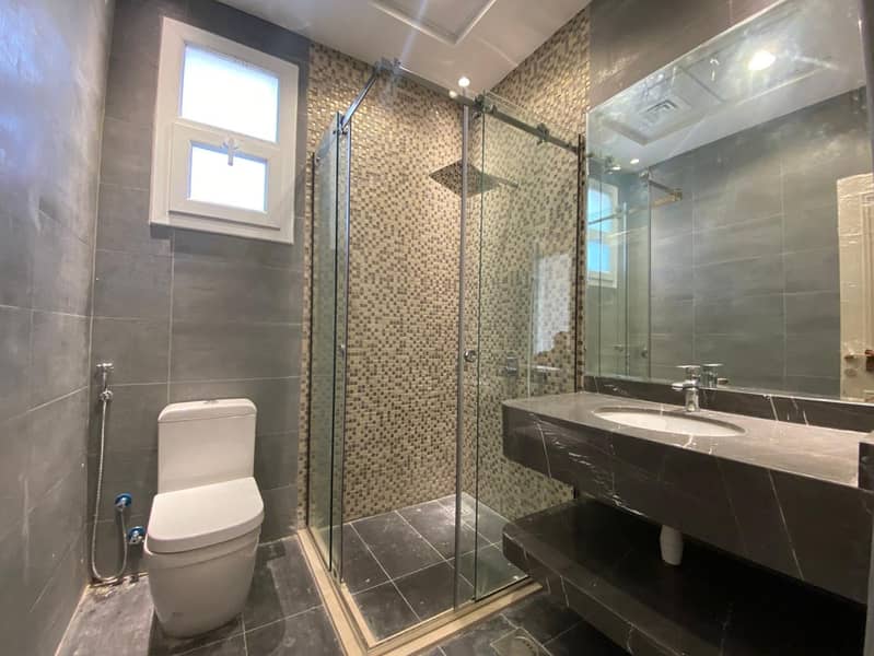 Brand New | Prime location | Spacious luxury - Image 19