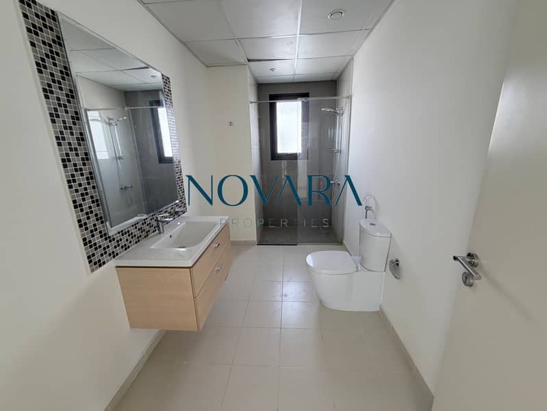 GENUINE RESALE | Rented | 6Bed Stand Alone Villa | SPACIOUS LAYOUT V3 - Image 18