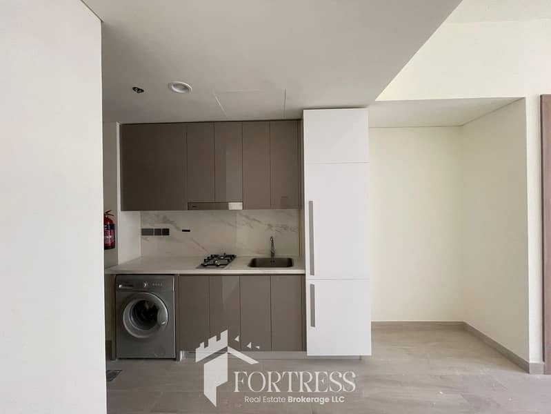 SPACIOUS STUDIO | BEST LAYOUT | READY TO MOVE