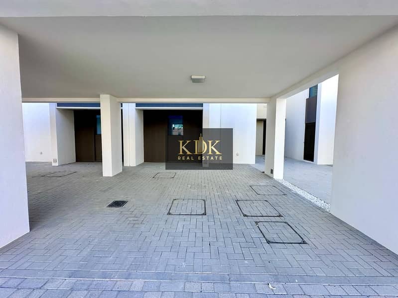 Brand New Villa | Prime Location | 1 Cheque - Image 20