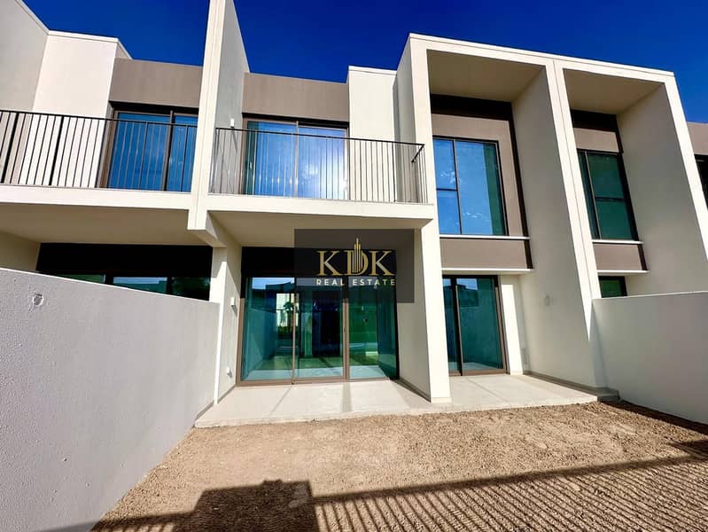 Brand New Villa | Prime Location | 1 Cheque - Image 24