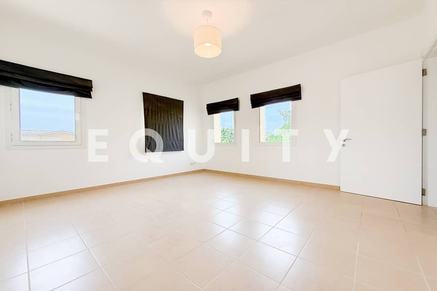 Single Row | Vacant | Upgraded White Kitchen - Image 7