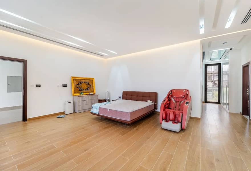 Custom Villa I Vacant I Covered Majlis I Brand New - Image 11