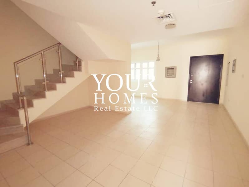 Vacant I Huge Layout I Prime Location