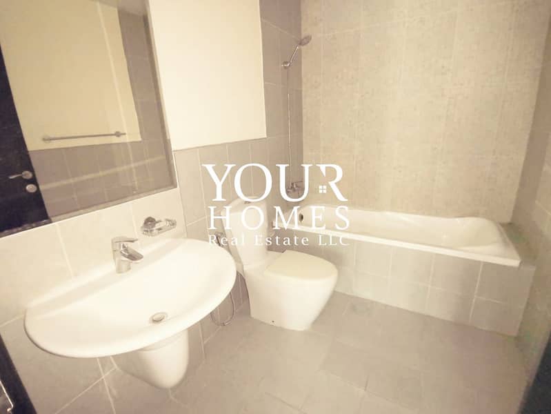 Vacant I Huge Layout I Prime Location - Image 14