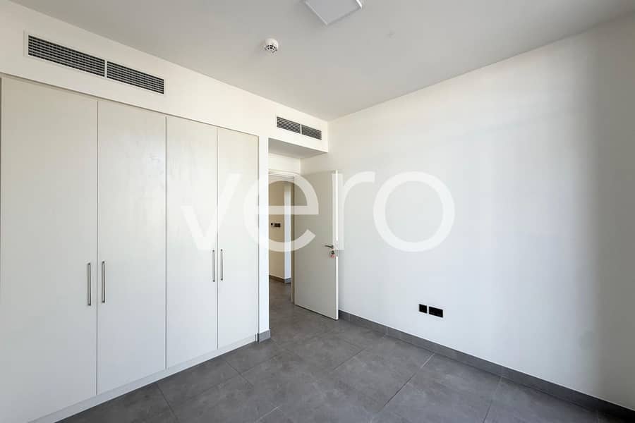 Vacant | Near Amenities | Landscaped - Image 14