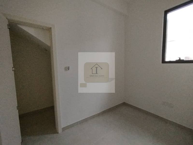 AMAZING LOCATION. CLOSE TO POOL & PARK - Image 13