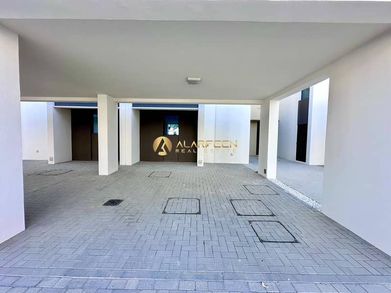 Brand New Villa | Prime Location | 1 Cheque - Image 6