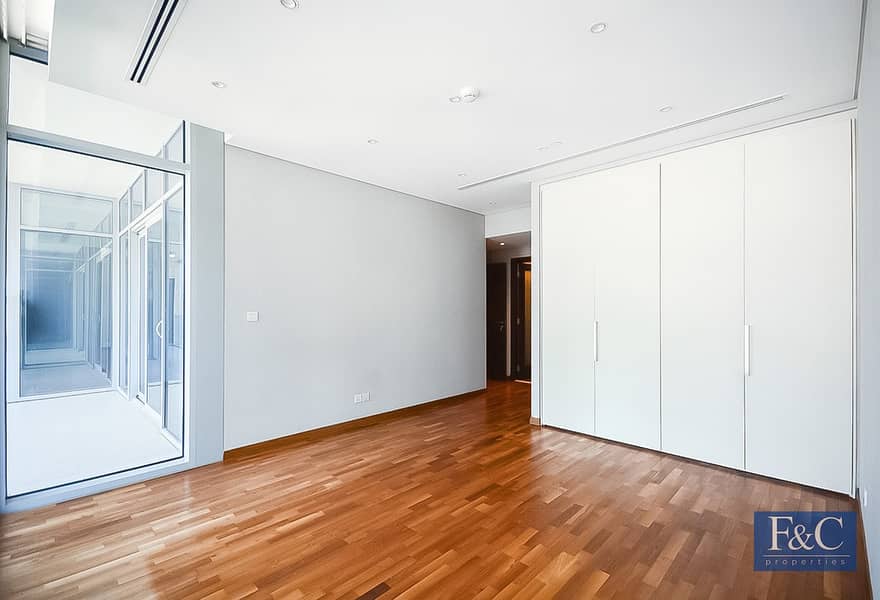 Prestigious Location | DIFC View | Vacant - Image 11