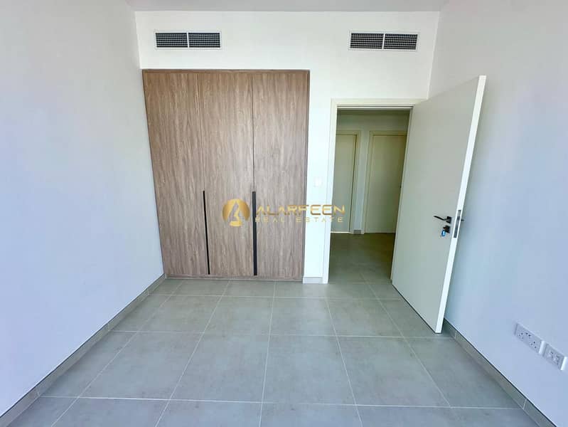 Brand New Villa | Prime Location | 1 Cheque - Image 10