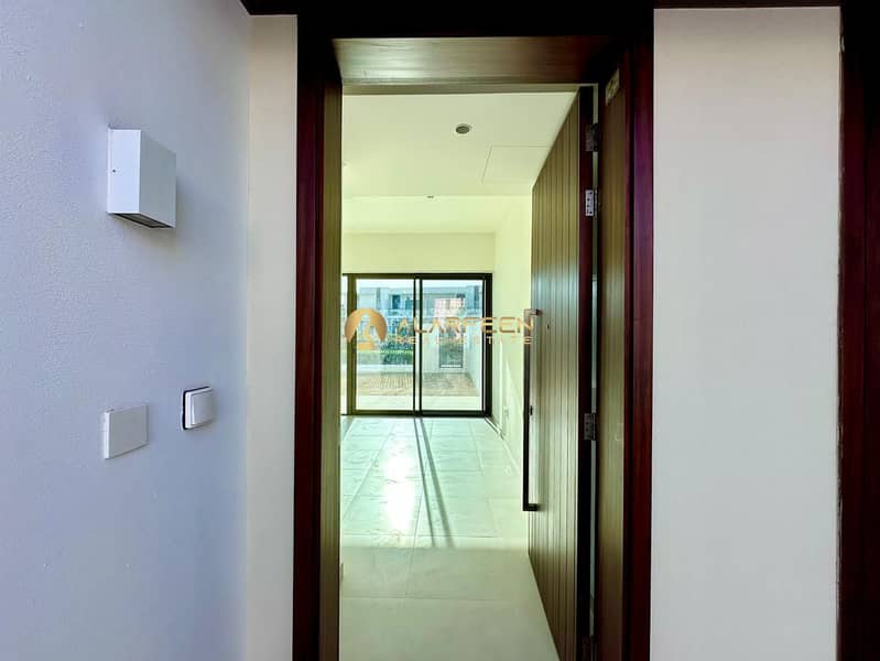 Brand New Villa | Prime Location | 1 Cheque - Image 14