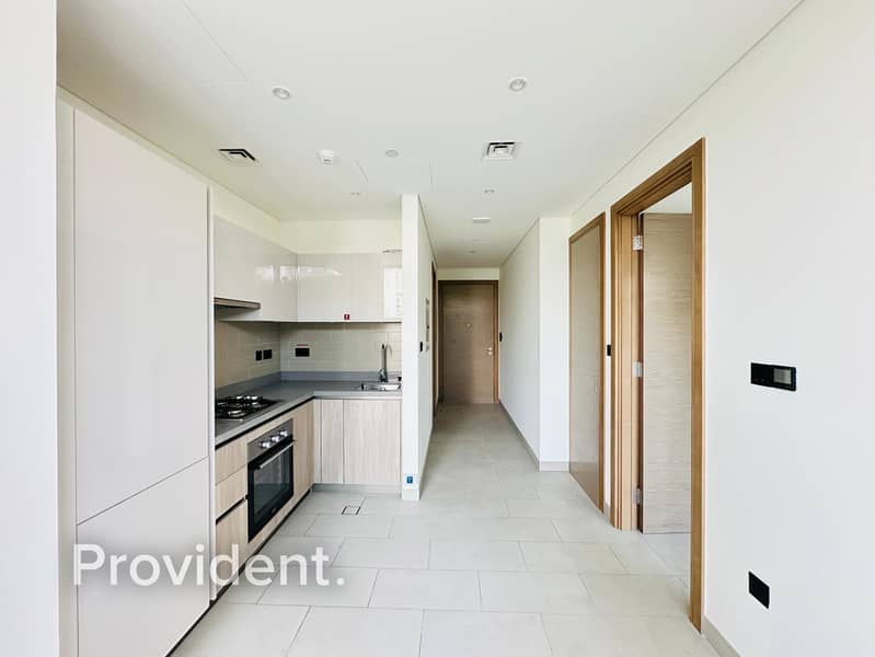 Modern 1 BHK | Vacant | Direct Amenities Access