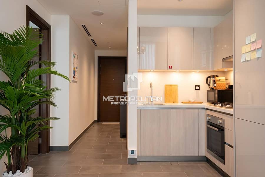 Stylish and Modern | Prime Location | Furnished - Image 8