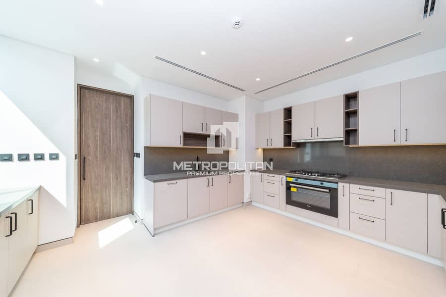 Corner Villa |Biggest Plot in the Entire Community - Image 7